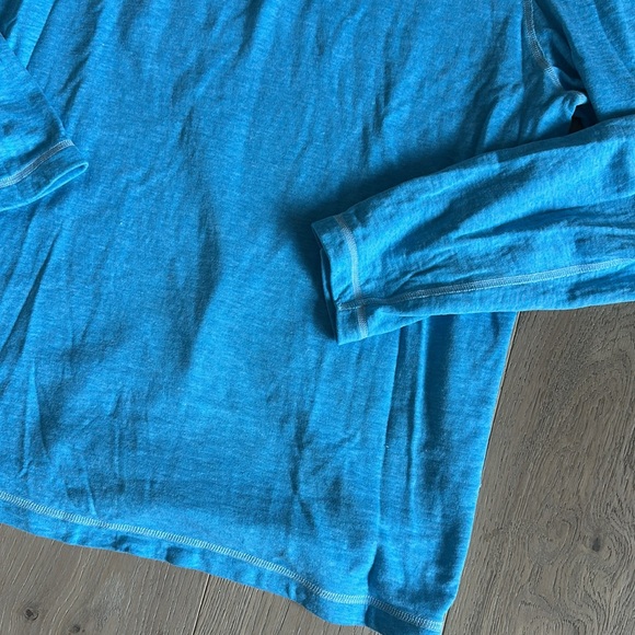 Tommy Bahama pull over - Picture 3 of 4